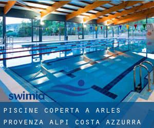 Piscine Coperta a Arles (Provenza-Alpi-Costa Azzurra)