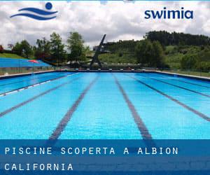 Piscine Scoperta a Albion (California)