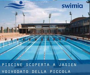 Piscine Scoperta a Jasień (Voivodato della Piccola Polonia)