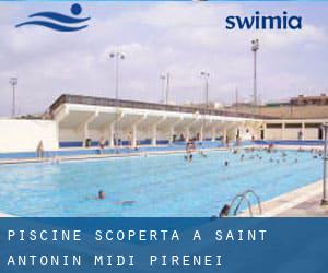 Piscine Scoperta a Saint-Antonin (Midi-Pirenei)