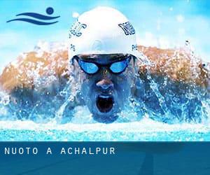 Nuoto a Achalpur