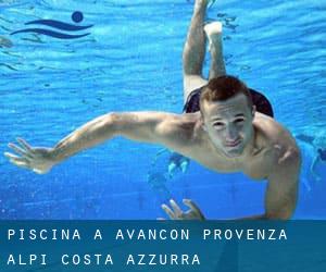 Piscina a Avançon (Provenza-Alpi-Costa Azzurra)