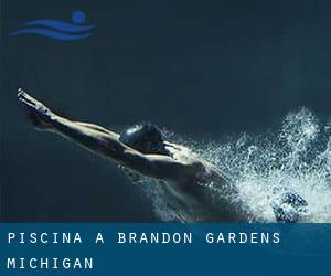 Piscina a Brandon Gardens (Michigan)