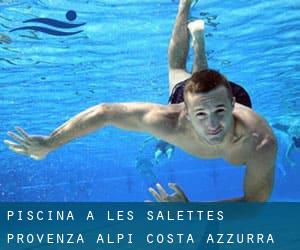 Piscina a Les Salettes (Provenza-Alpi-Costa Azzurra)